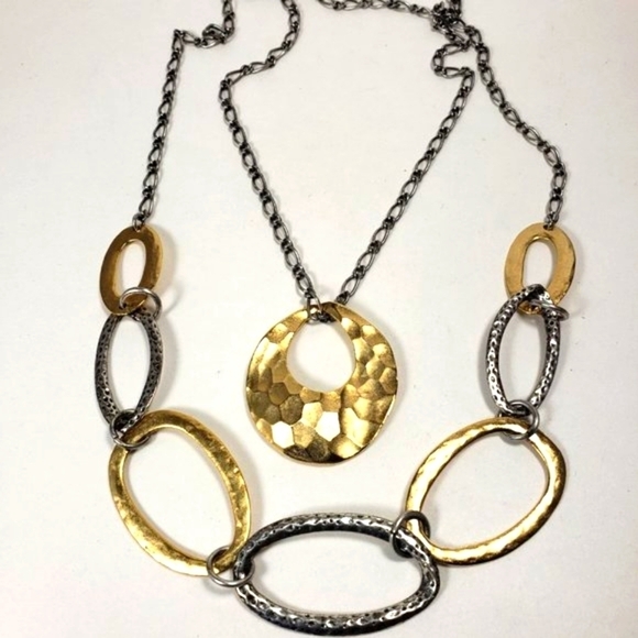 Stunning Dual Tone Multi-layered Hammered Hoops Necklace - Chic Women - 22 long - Picture 5 of 13